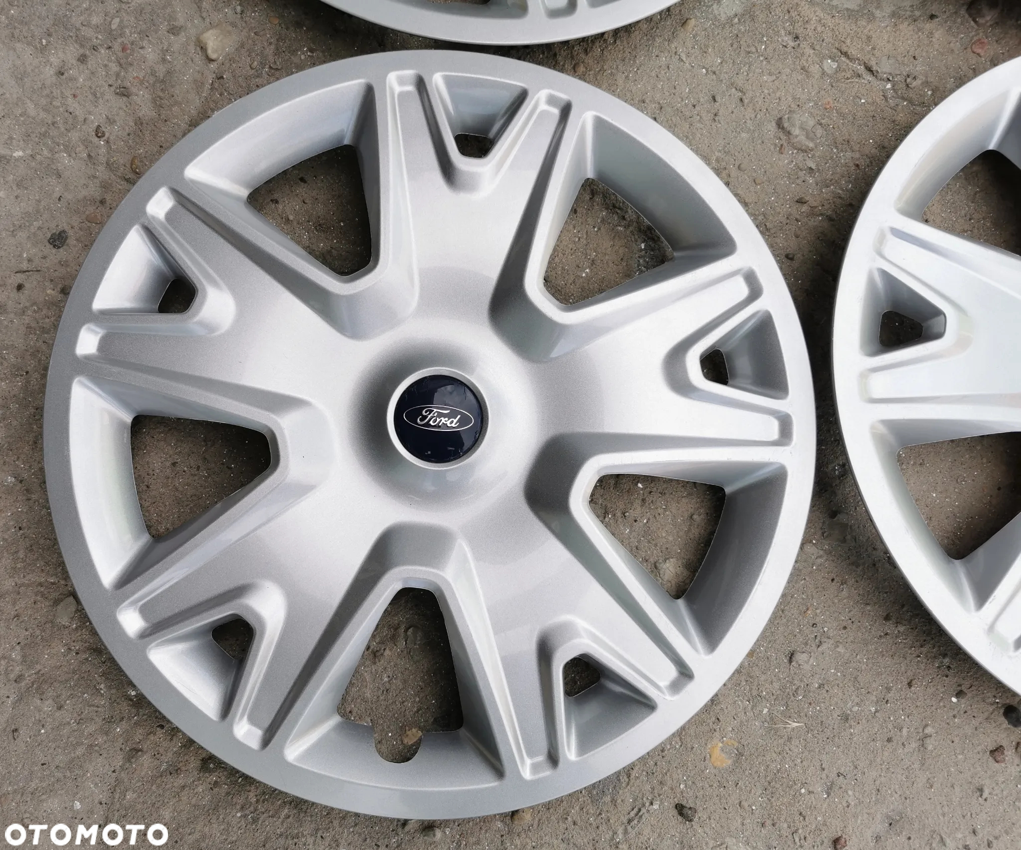Ford Kuga II mk2 Kołpaki 17" KOMPLET - 3