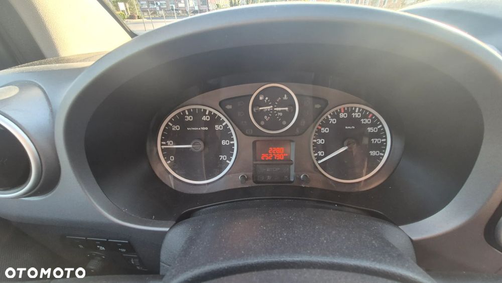 Peugeot Partner BlueHDi 120 Stop&Start Outdoor - 15