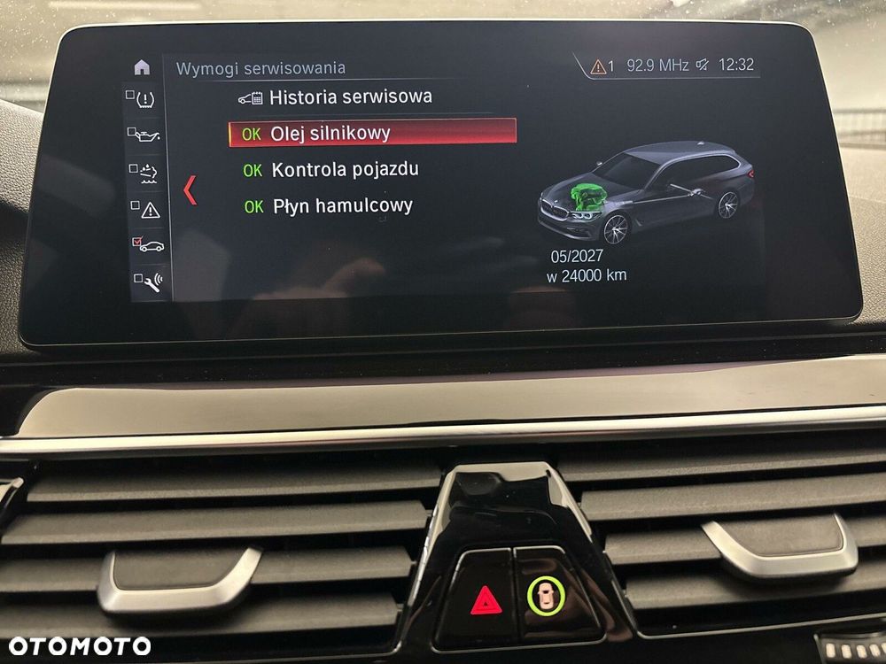 BMW Seria 5 518d Advantage - 24