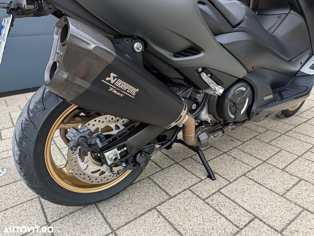 Yamaha TMAX 560 - 8