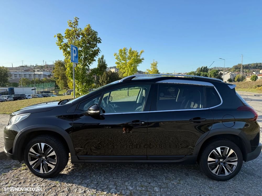 Peugeot 2008 1.2 PureTech Allure - 8