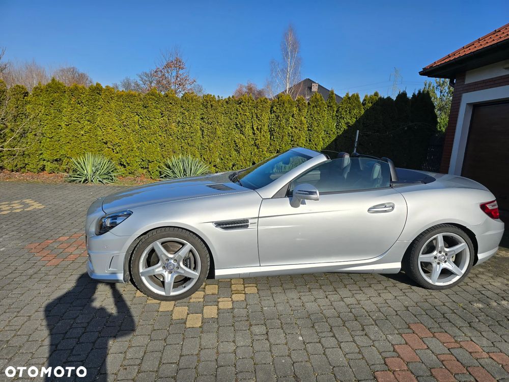 Mercedes-Benz SLK 200 (BlueEFFICIENCY) 7G-TRONIC - 18