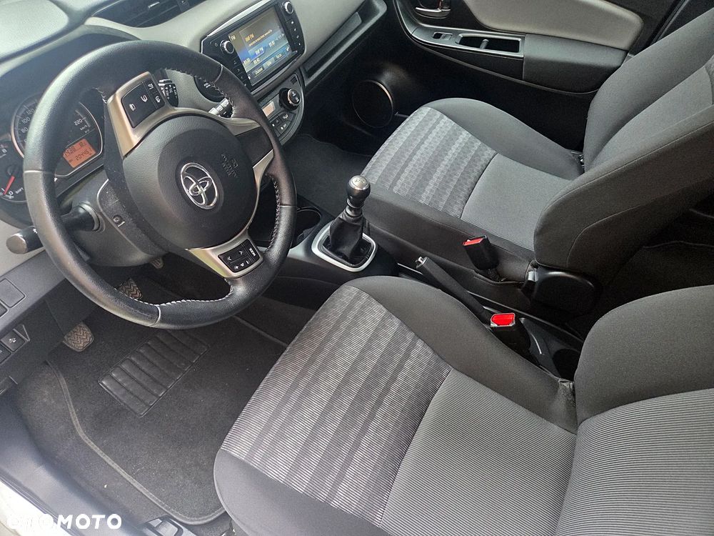 Toyota Yaris 1.33 VVT-i Executive - 9