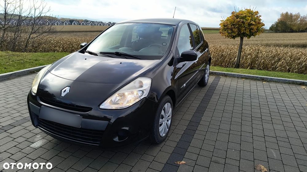 Renault Clio 1.2 16V Alize - 1