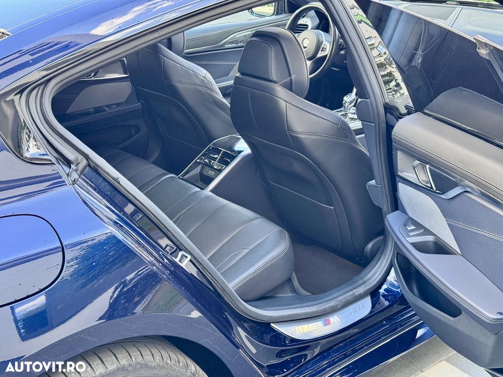 BMW Seria 8 840d xDrive AT MHEV - 14