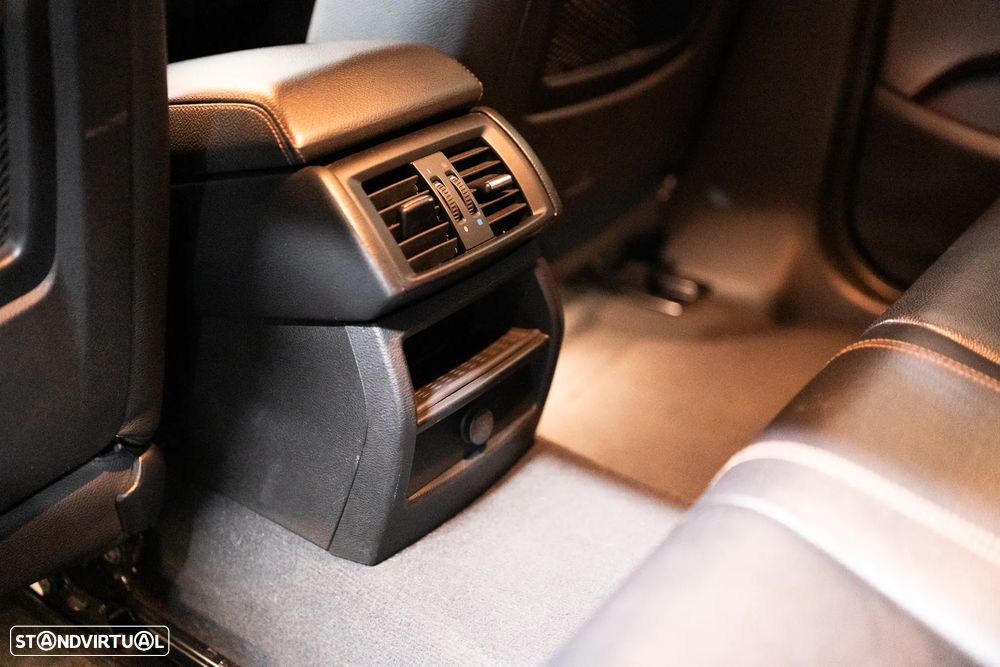 BMW X4 20 d xDrive XLine Auto - 44