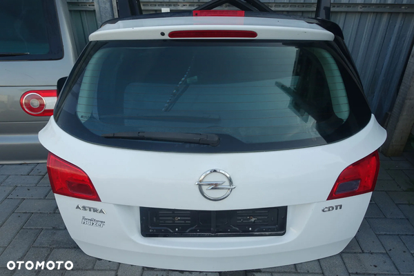 KLAPA BAGAŻNIKA ASTRA J KOMBI