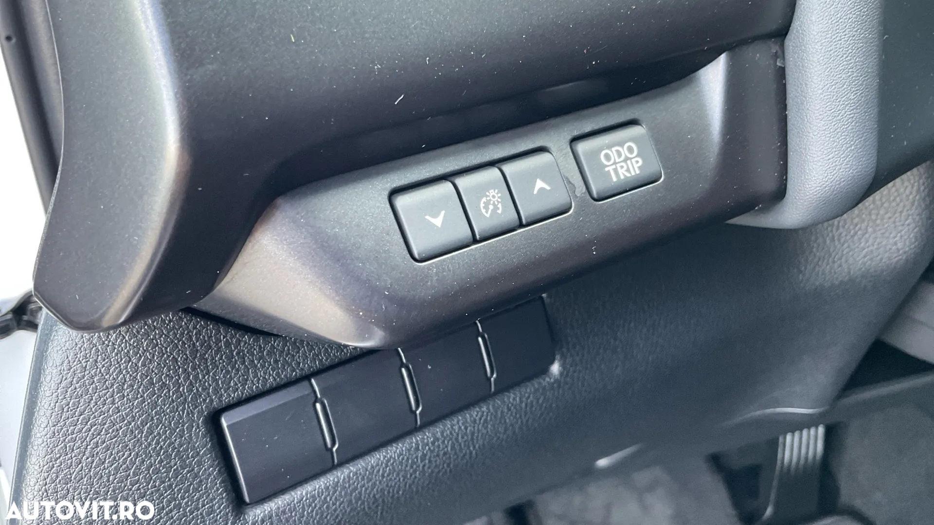 Lexus UX 250h Business Edition - 31