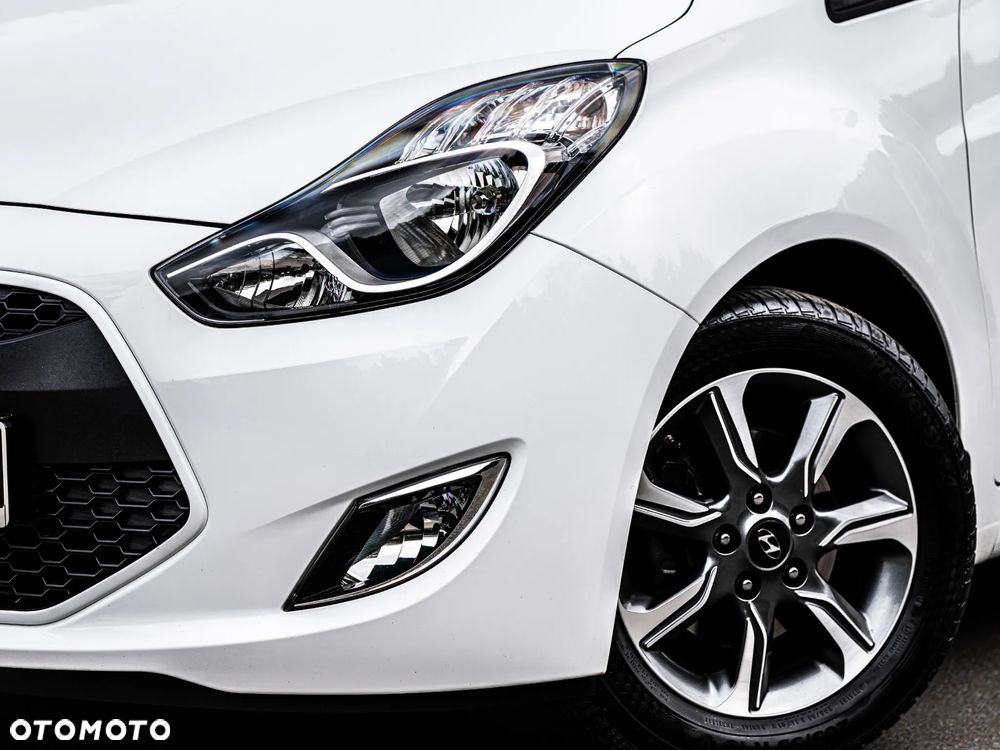 Hyundai ix20 1.4 Premium - 16