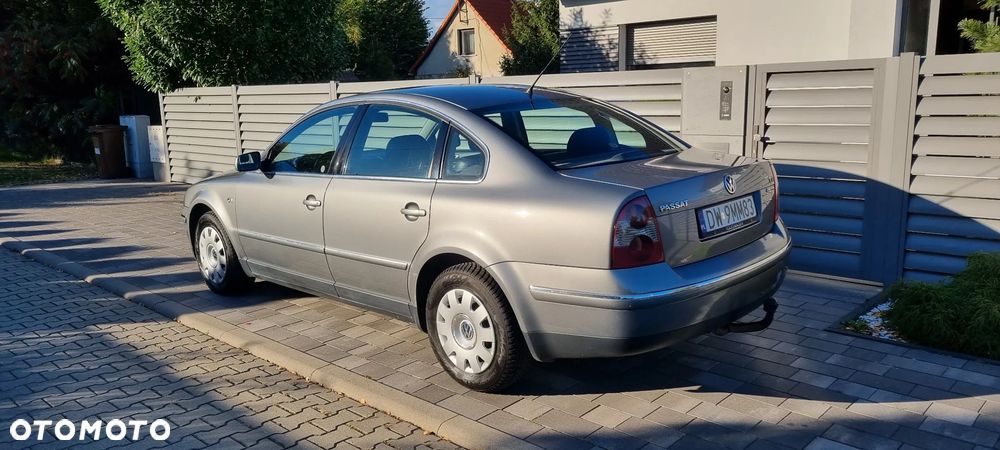 Volkswagen Passat 2001 photo 5