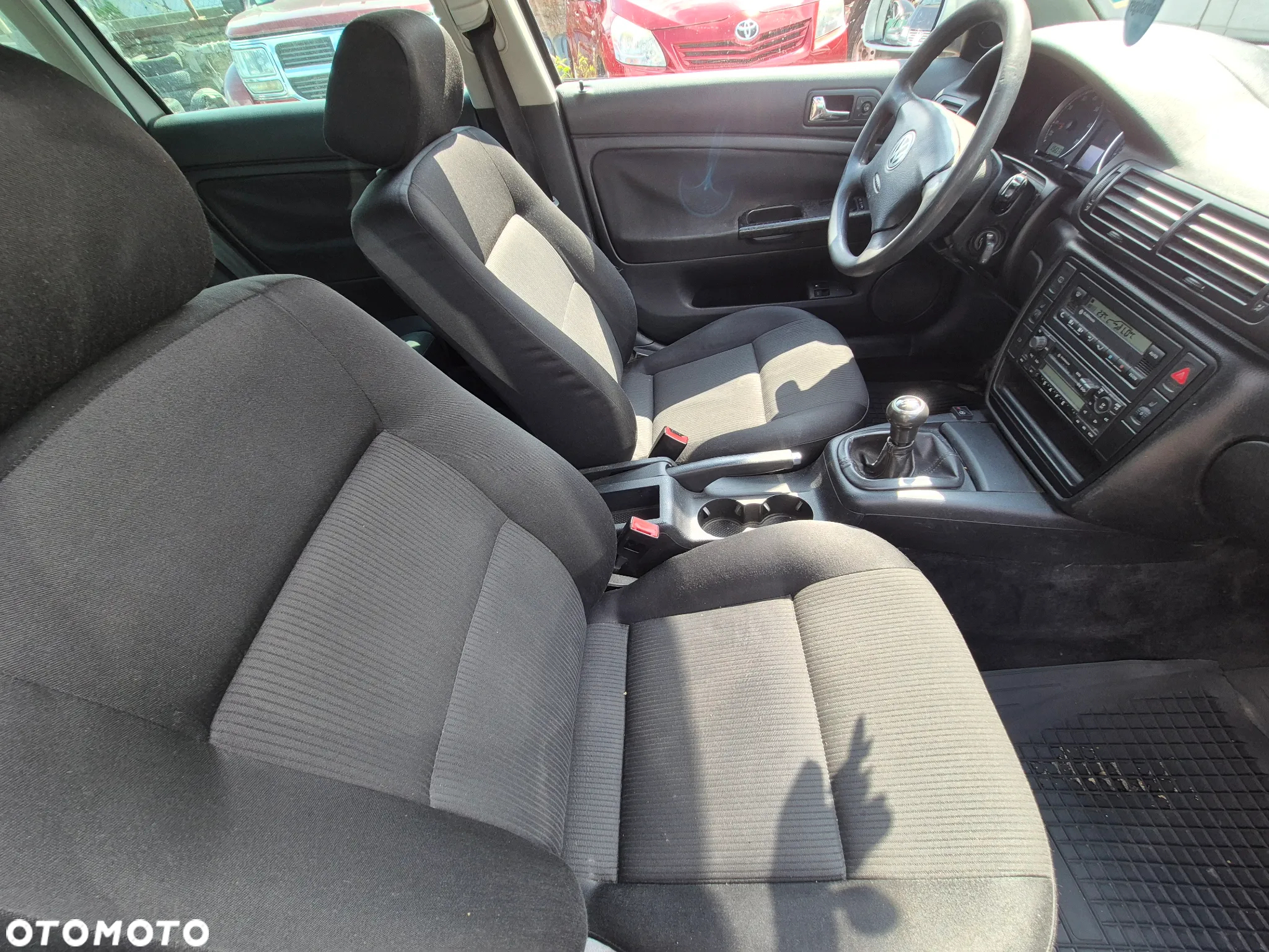 Volkswagen Passat 1.6 Basis - 10