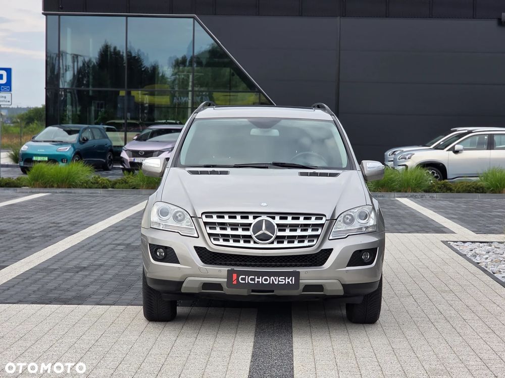 Mercedes-Benz ML - 15