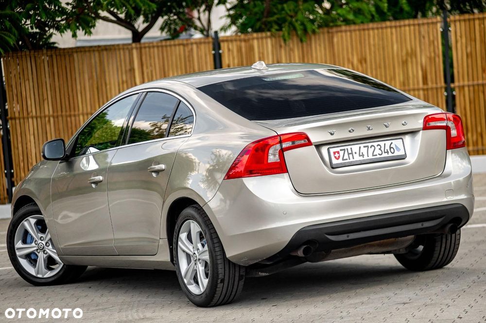 Volvo S60 - 16