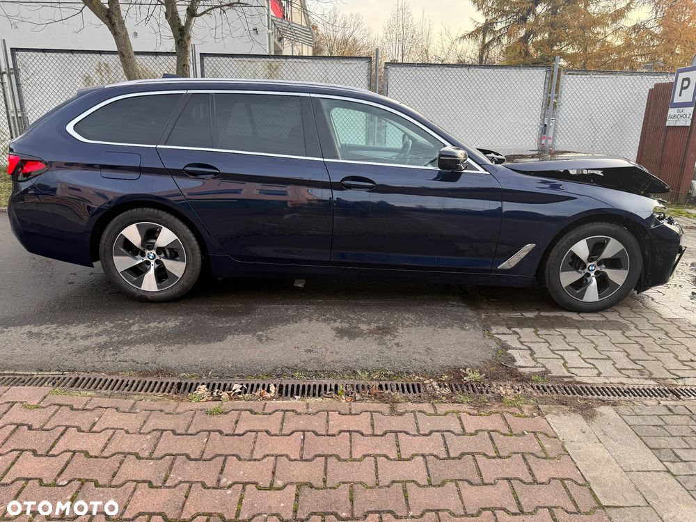 BMW Seria 5 520d Efficient Dynamics - 10