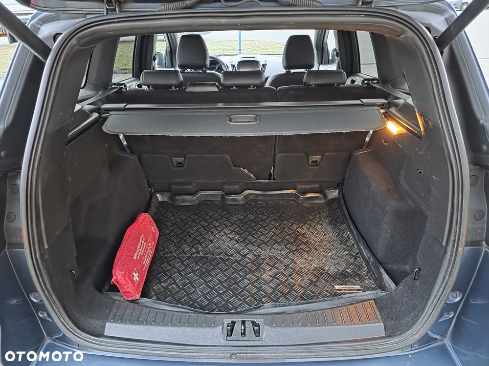 Ford Kuga 2.0 TDCi 4x4 ST-Line - 38