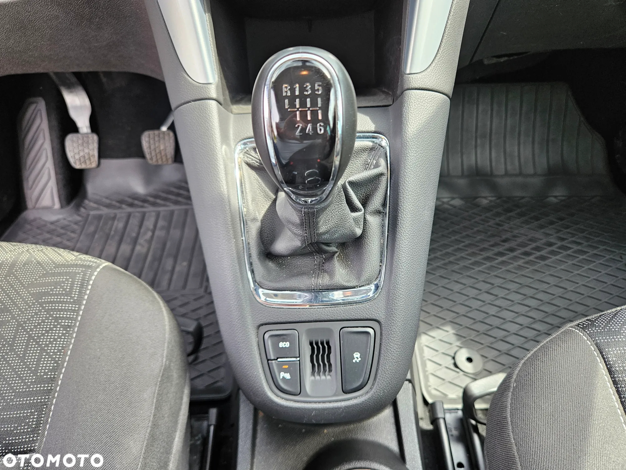 Opel Zafira 1.6 CDTI Elite S&S - 26