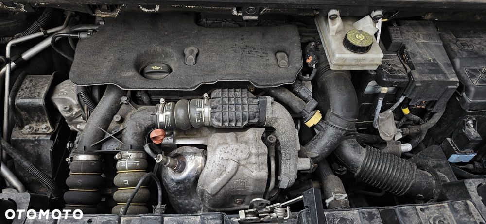 Peugeot 3008 1.6 HDi Access - 16