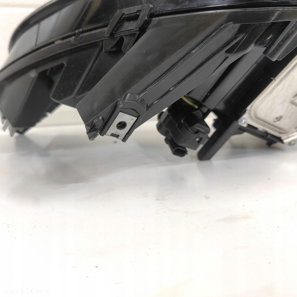 LAMPA PRAWA PRZÓD PRZEDNIA RENAULT CLIO V PURE VISION 260102407R FULL LED - 8