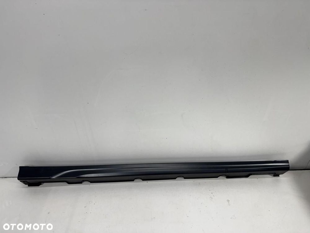 Prawa Listwa Progowa  Hyundai Kona  87754-DD000 - 1