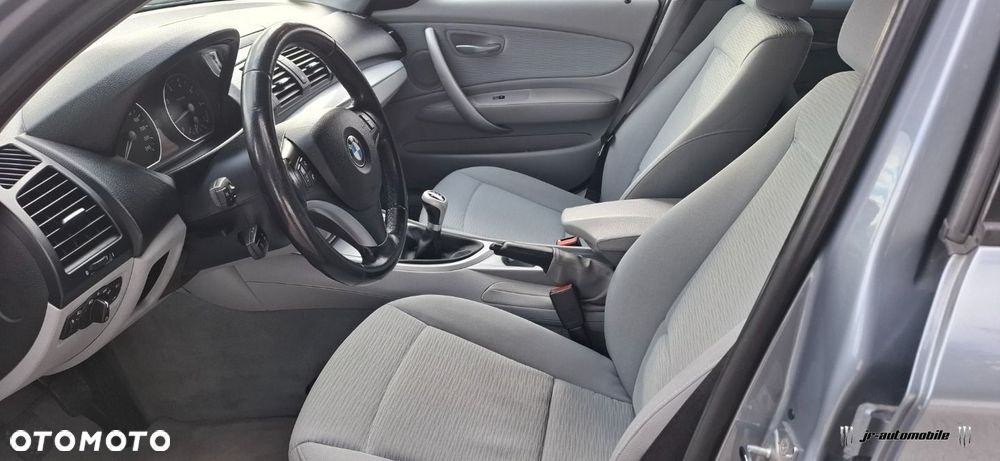 BMW Seria 1 116i - 11