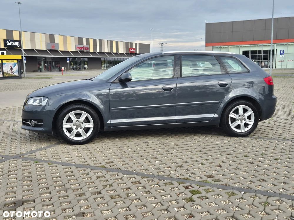 Audi A3 Sportback 1.2 TFSI Attraction - 8