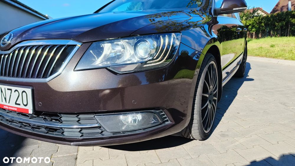 Skoda Superb 2.0 TSI Elegance DSG - 11