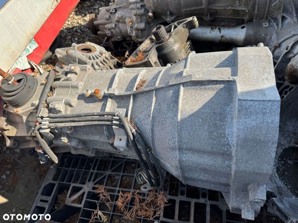 Nissan Navara 2,5DCI D40 skrzynia biegów 4x4 - 3
