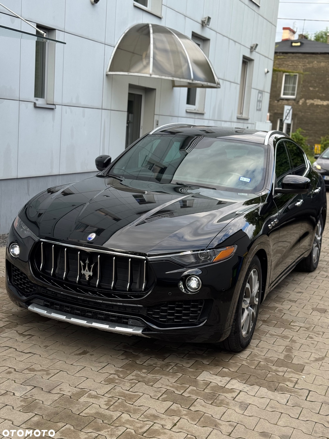 Maserati Levante Q4 Executive - 4