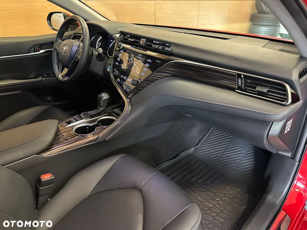 Toyota Camry 2.5 Hybrid Executive CVT - 7