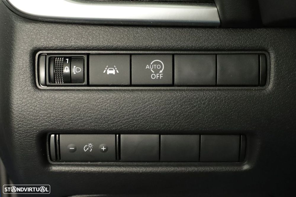 Nissan Qashqai 1.3 DIG-T N-Connecta - 19