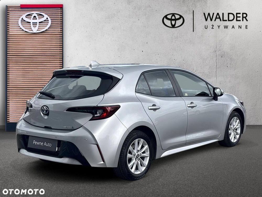 Toyota Corolla - 5