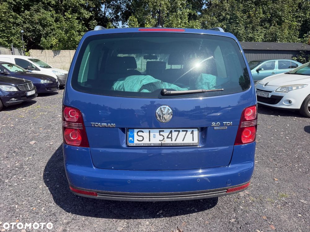 Volkswagen Touran 2.0 TDI DPF BlueMotion Technology DSG STYLE - 5
