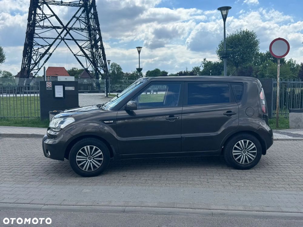 Kia Soul 1.6 L - 4