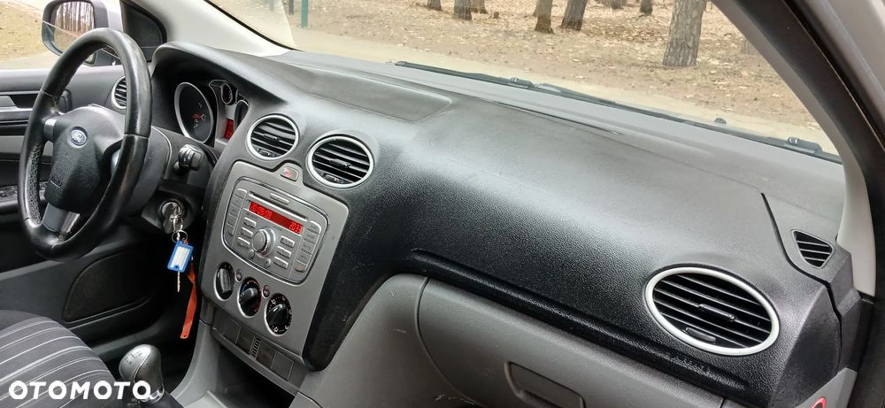 Ford Focus 1.6 16V Silver Magic - 15