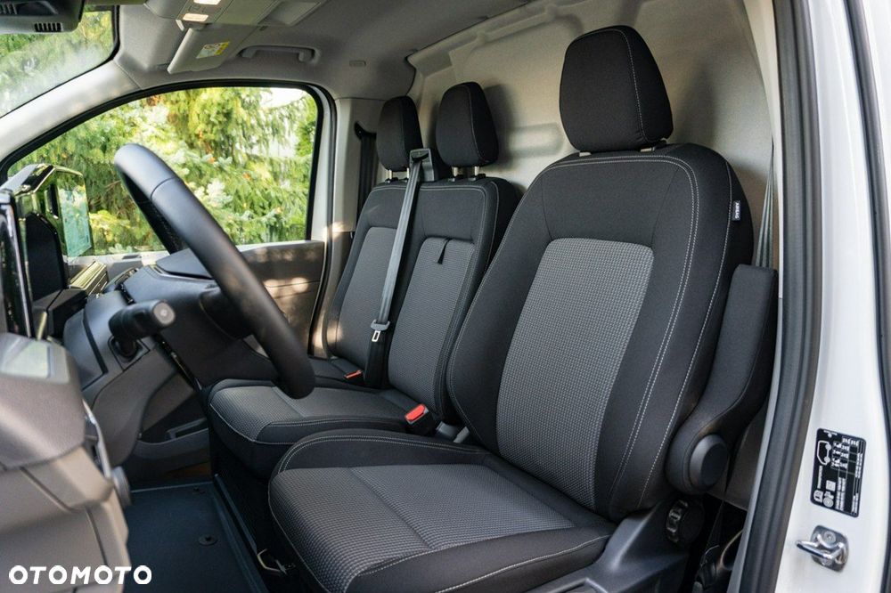 Volkswagen Transporter - 12