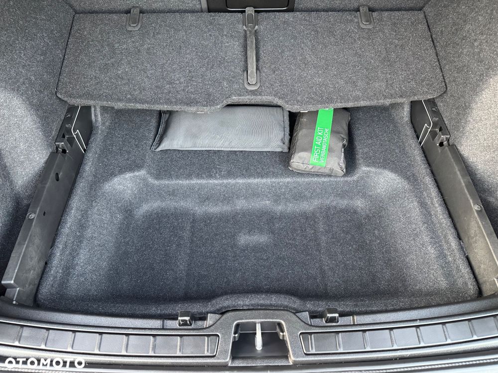 Volvo XC 40 T2 Core - 31