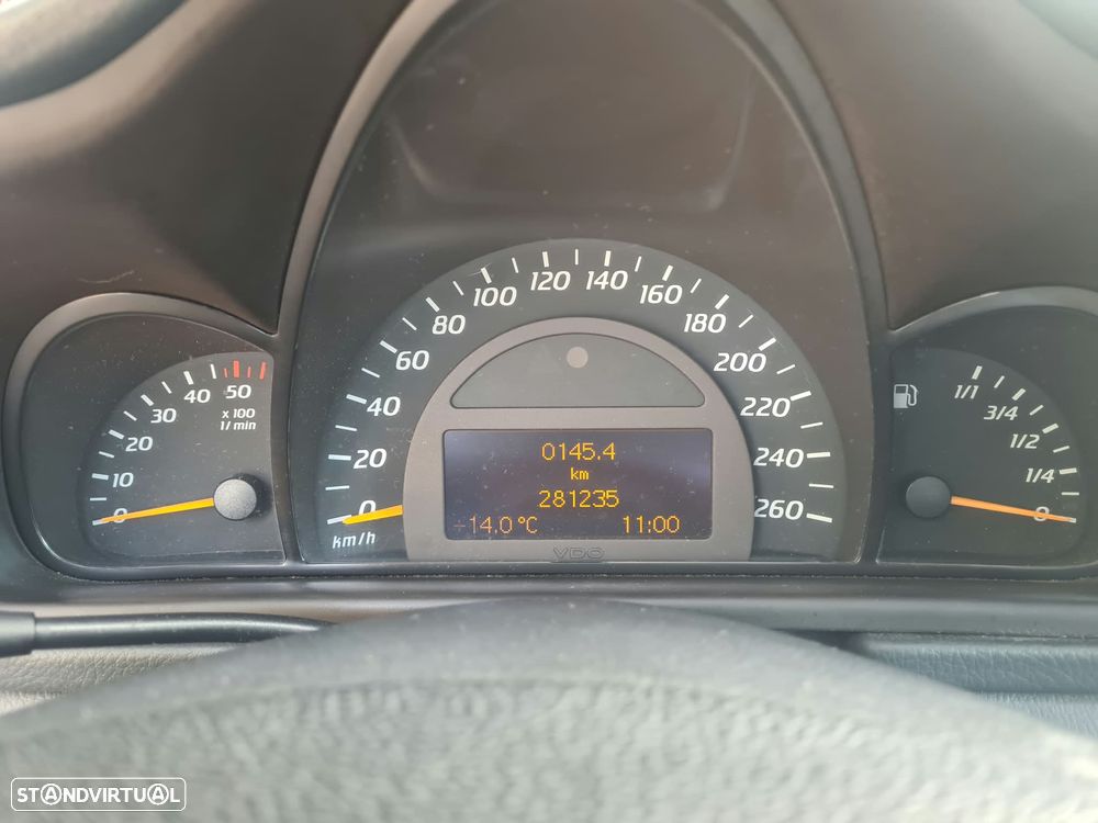 Mercedes-Benz C 200 - 8