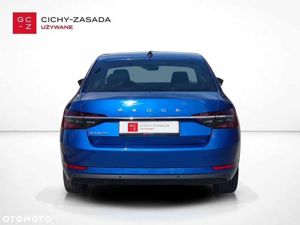 Skoda Superb 2.0 TDI SCR Style DSG - 4