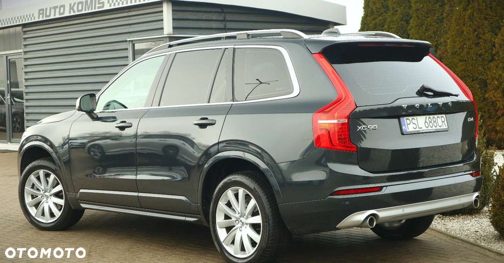 Volvo XC 90 - 8