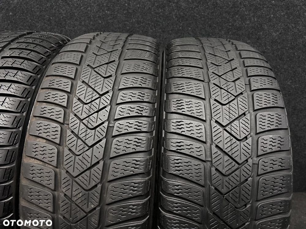 Opony zimowe Pirelli SottoZero 3 Winter 205/50/17 93H XL 4szt. - 3