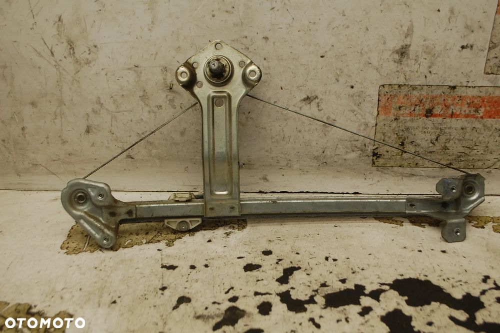 PODNOŚNIK MECHANIZM SZYBY LEWY PRAWY TYŁ TYLNY MANUALNY OPEL CORSA C 5D 09114706 09114705 - 1