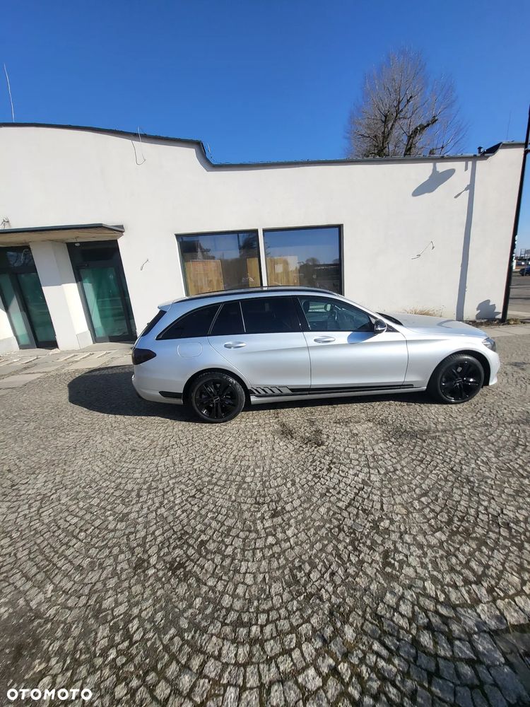 Mercedes-Benz Klasa C 220 d 4MATIC 9G-TRONIC - 17