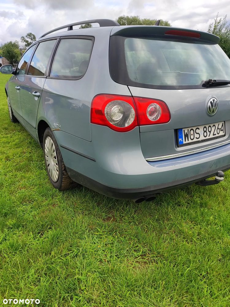 Volkswagen Passat 2.0 TDI Comfortline - 5