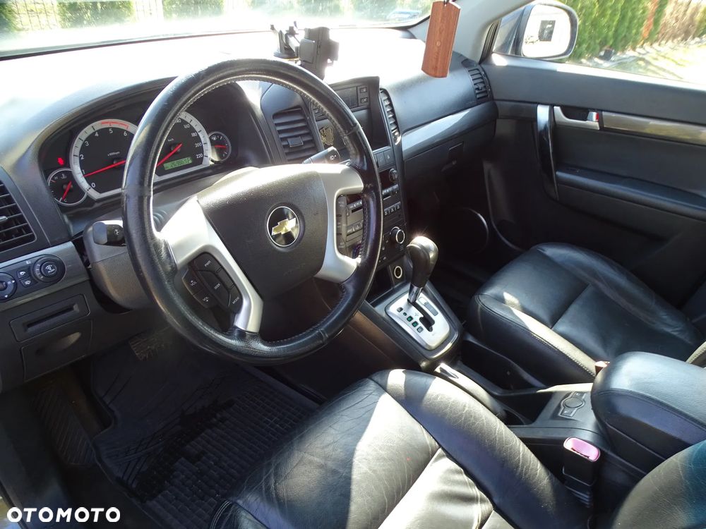 Chevrolet Captiva 2.0 d LT high (deu) - 2