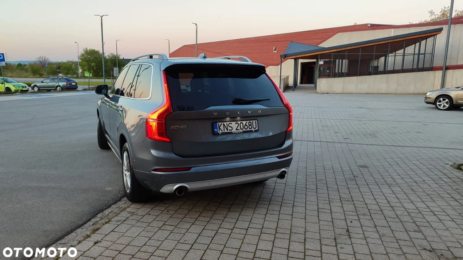 Volvo XC 90 B5 D AWD Geartronic Momentum - 23