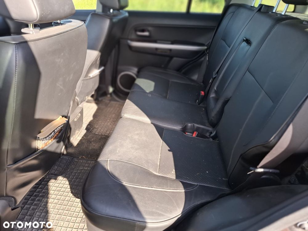 Suzuki Grand Vitara 2.0 Comfort - 11