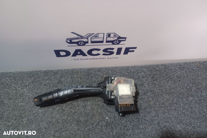 Maneta stergatoare parbriz si luneta 2.2 2008 202004725 202004726 Hyu - 2