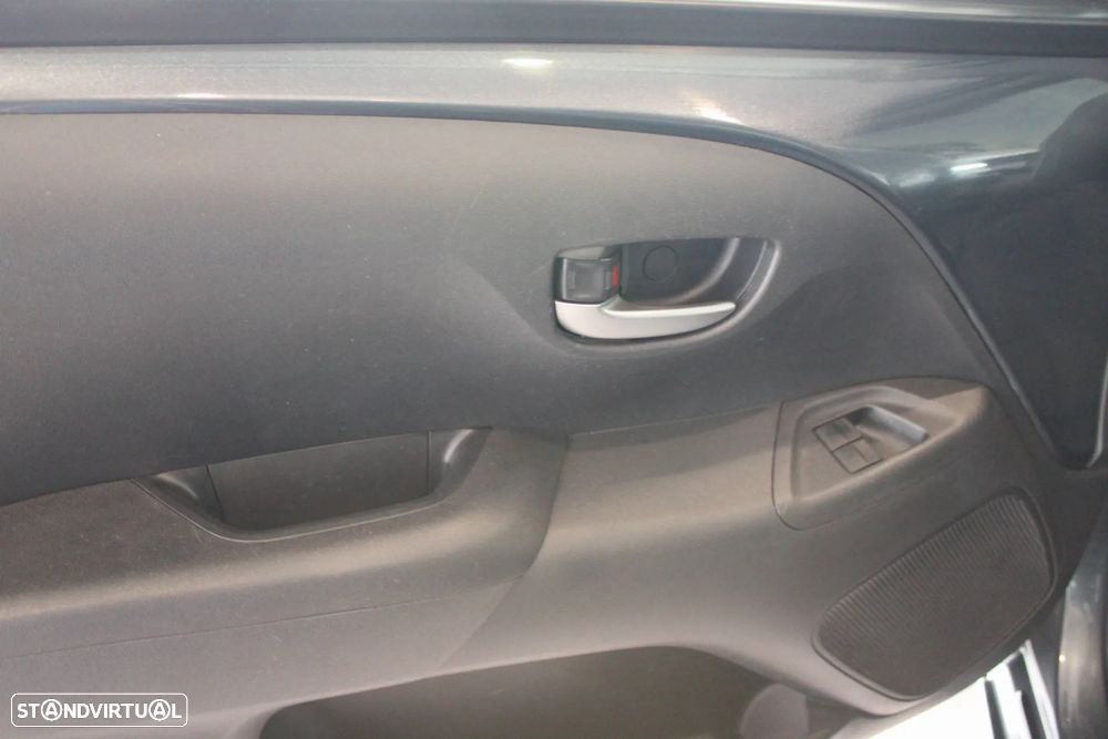 Toyota Aygo 1.0 X-Play+X-Touch - 6