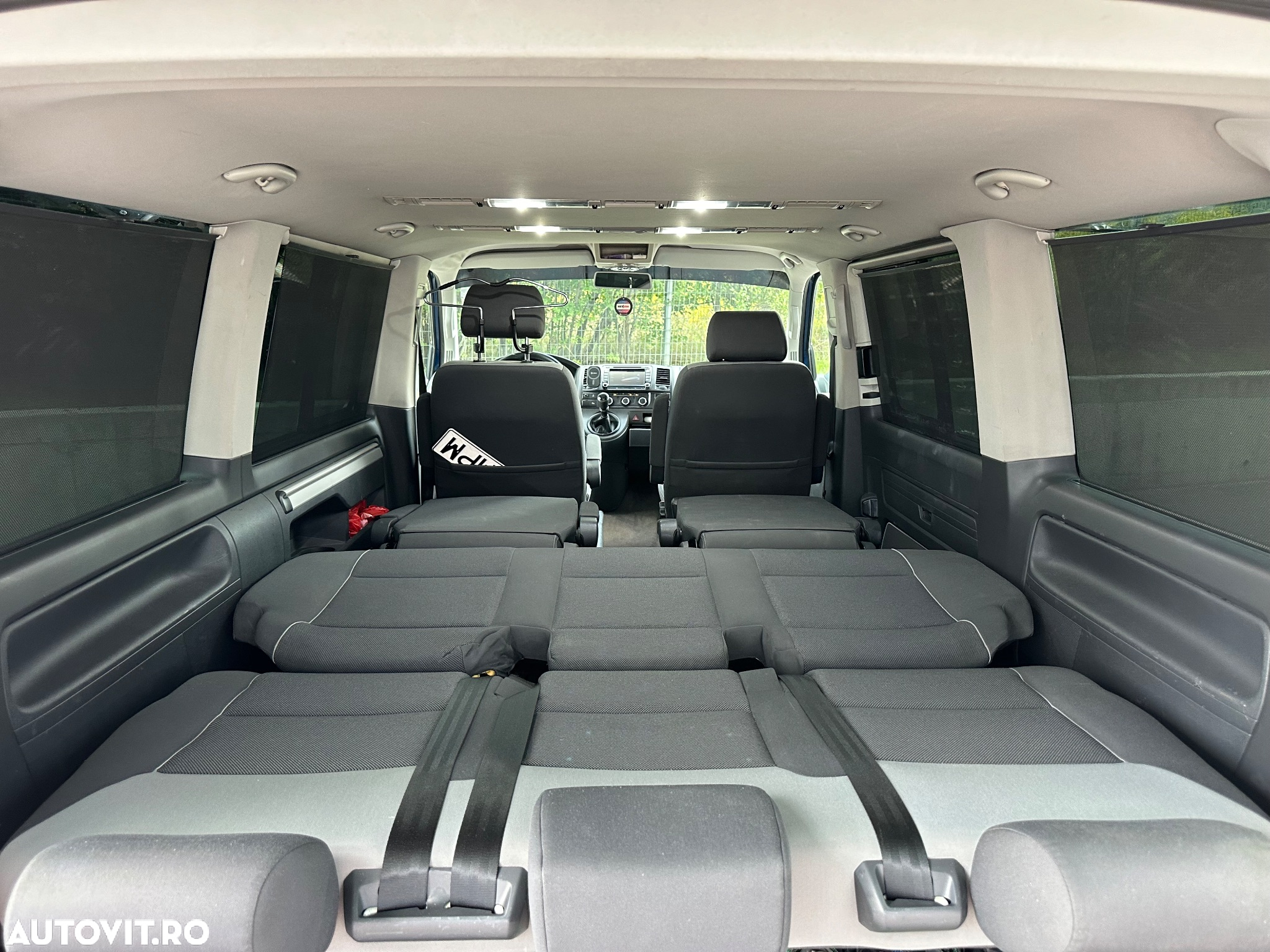 Volkswagen Multivan - 8