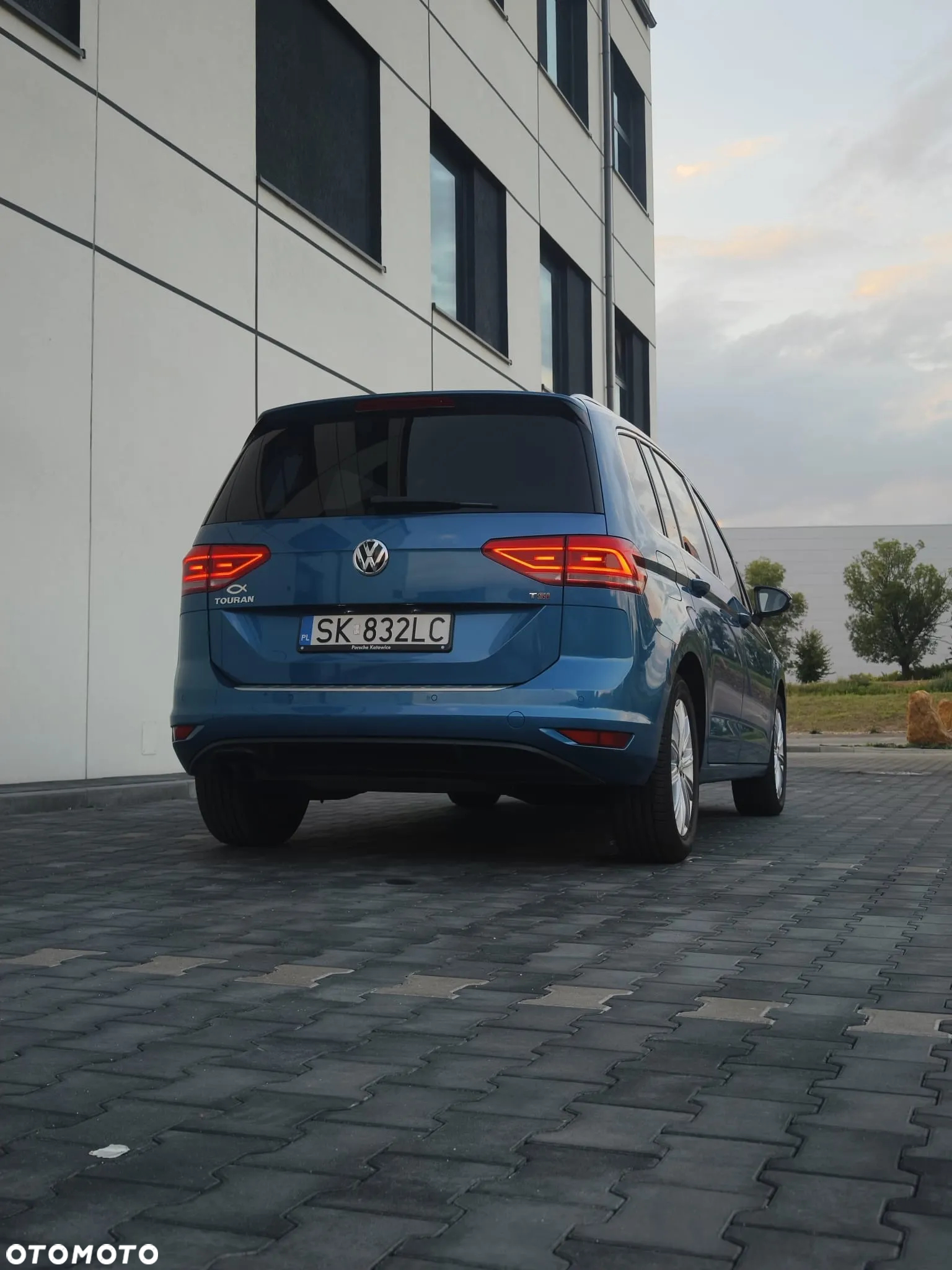 Volkswagen Touran 1.4 TSI BMT Highline DSG - 12